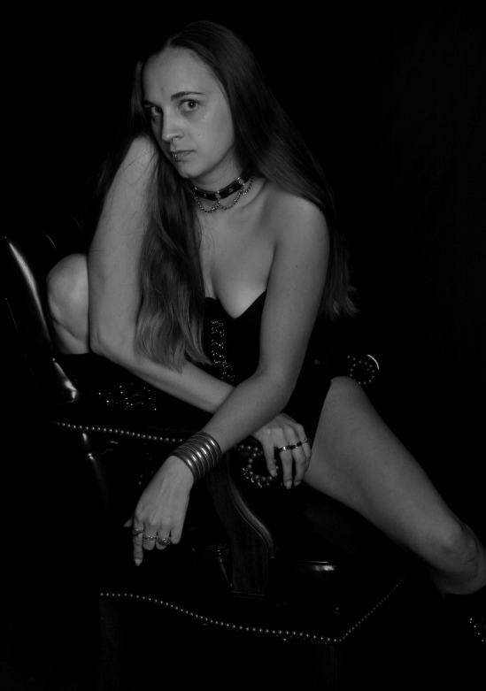 Female model photo shoot of MistressDelphi in Florida