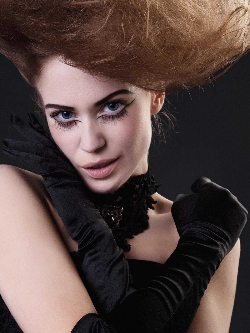 Female model photo shoot of Andreea Virna
