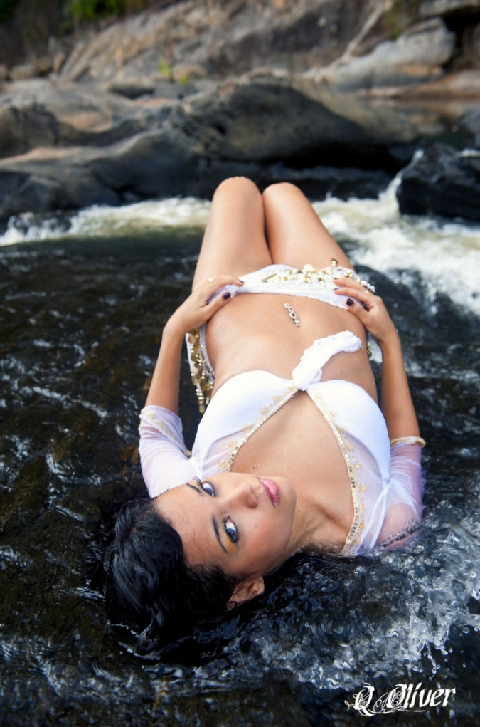 Female model photo shoot of Milena Santos