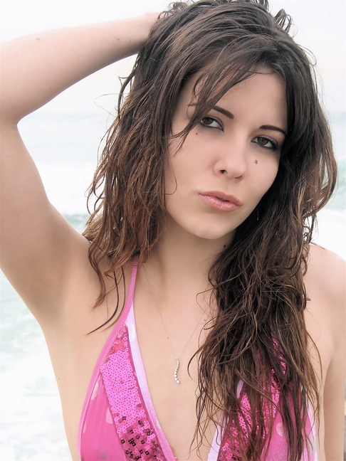 Female model photo shoot of AshleyRyan_calimodel