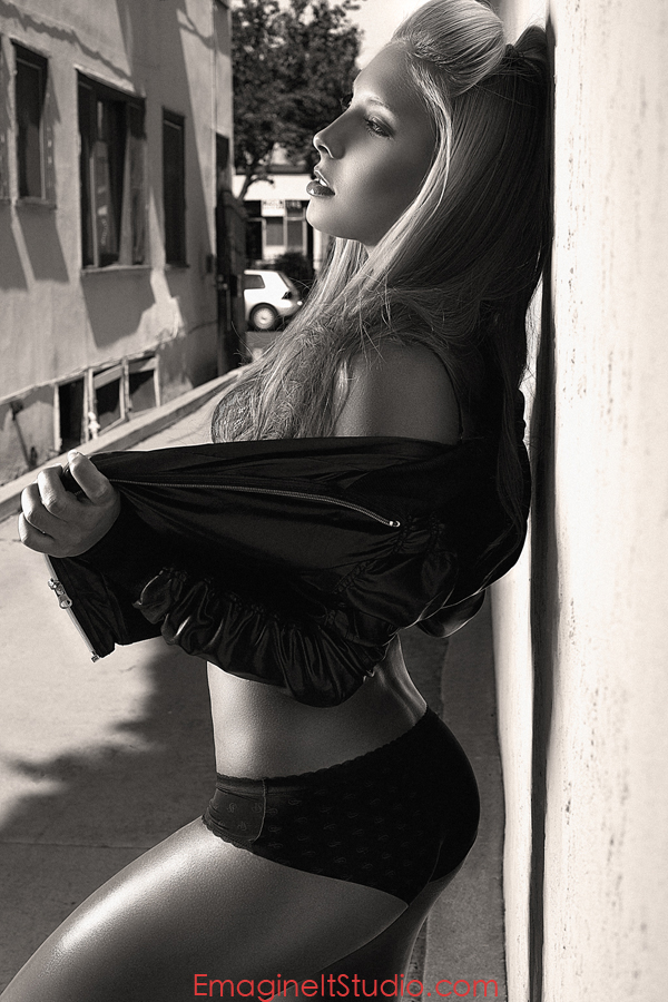 Female model photo shoot of Ari Tomko by KarloGomez in Hollywood
