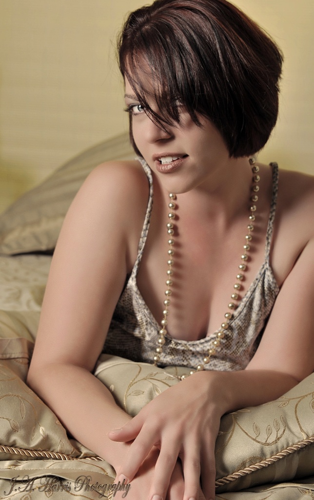 Female model photo shoot of Niiki Addiction by ScreamCraft Studio in Lansing, MI, makeup by SindeeNyte MUA