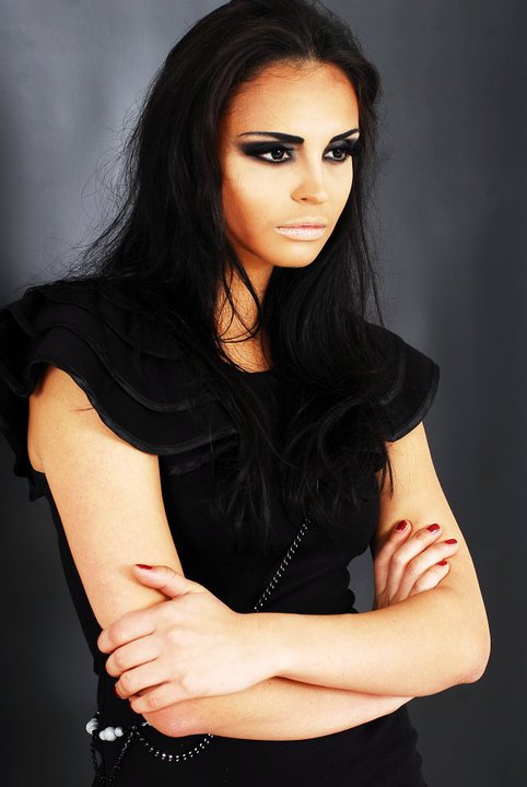 Female model photo shoot of ieva ambra