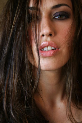 Female model photo shoot of Magdalena S in Studio
