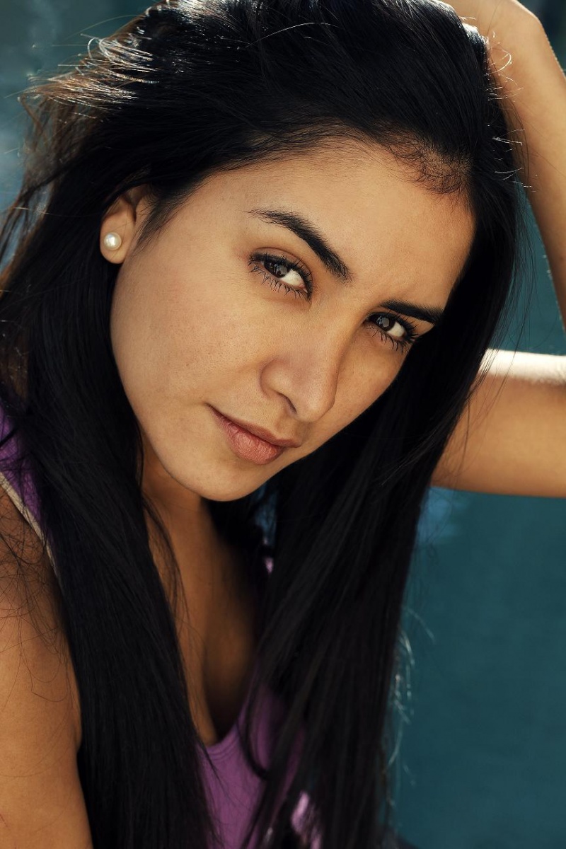 Female model photo shoot of Mariana Vilchez