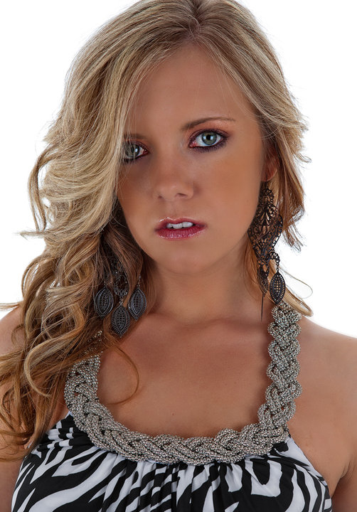 Female model photo shoot of Jamie Nevels by DigitalShotz