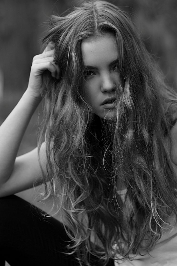 Female model photo shoot of Alexandra Cameron
