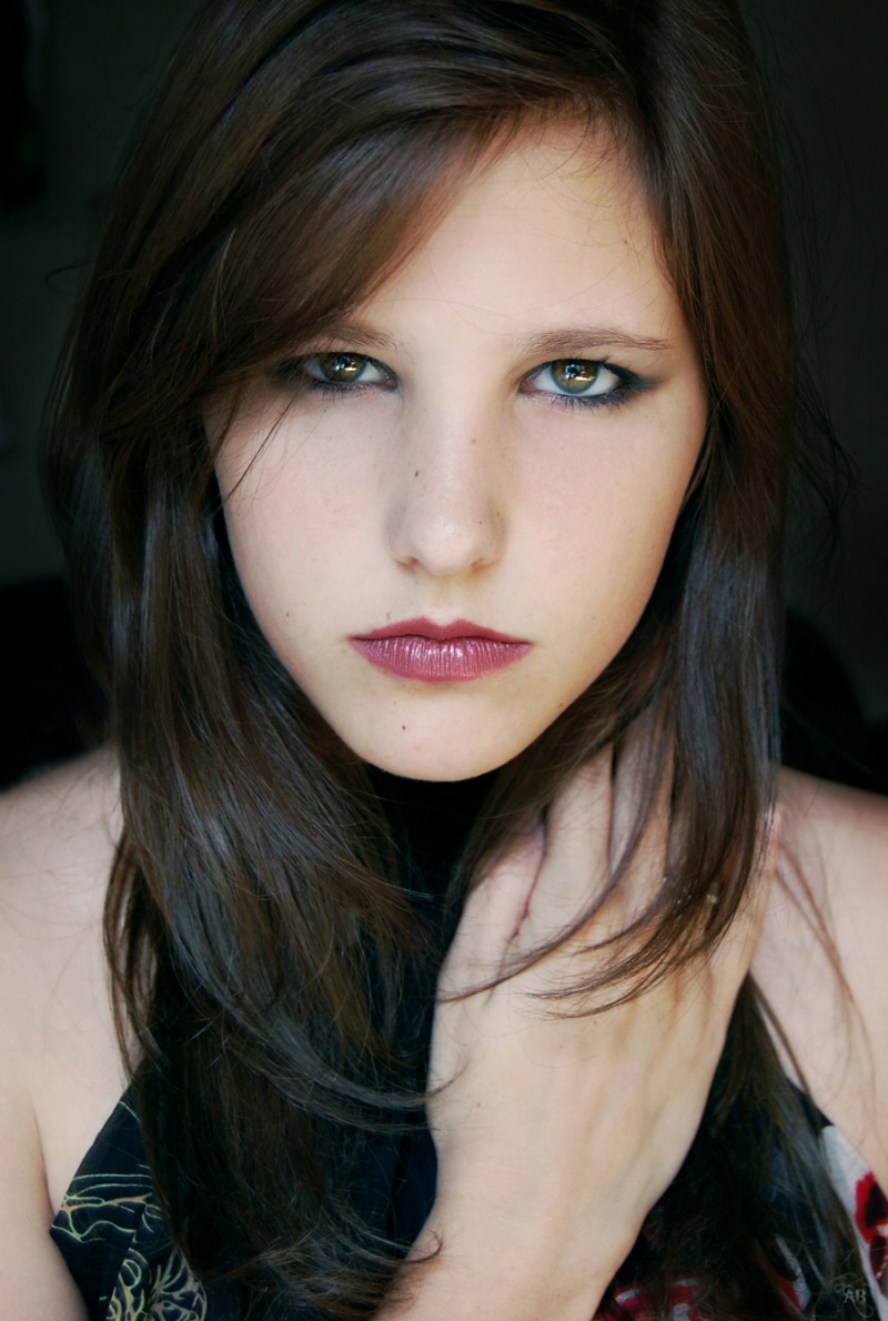 Female model photo shoot of Avenley Brianne