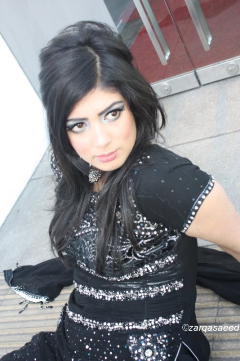 Female model photo shoot of zarqa