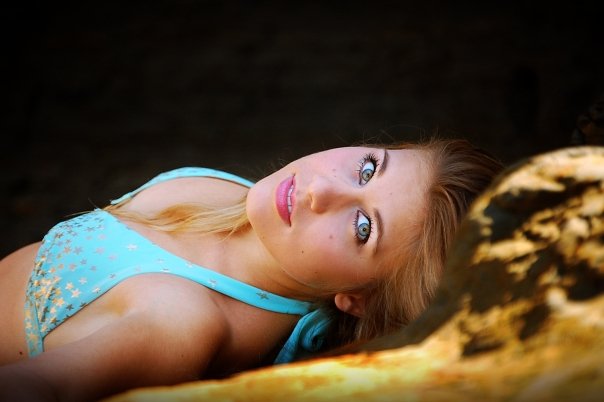Female model photo shoot of Allison Lindsey Williams
