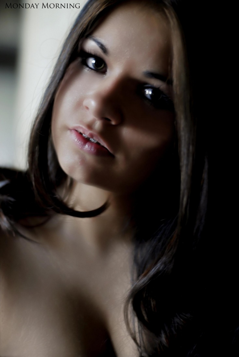 Female model photo shoot of Toni Sanchez