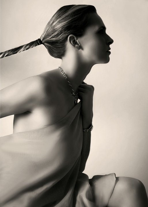 Female model photo shoot of Laurence Aspen