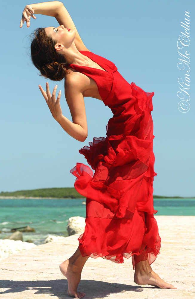 Female model photo shoot of KimsLens and _rachel_ in CocoCay, Bahamas, makeup by Sinful Makeup Artistry