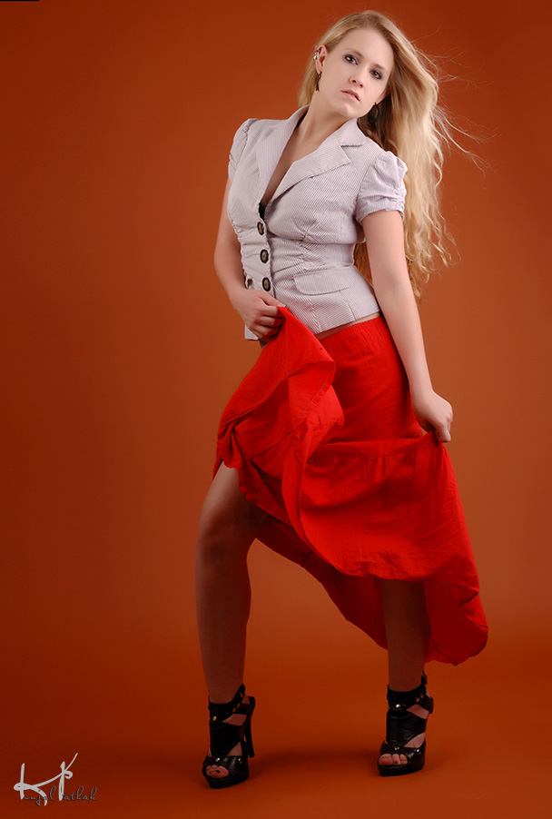 Female model photo shoot of Briana Fleskes