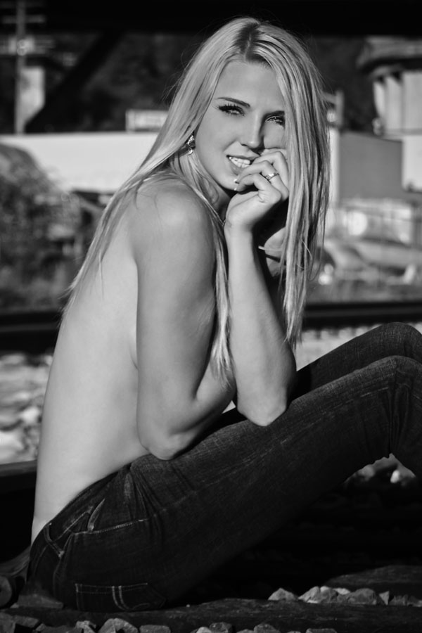 Female model photo shoot of kelsixx in Tacoma, WA