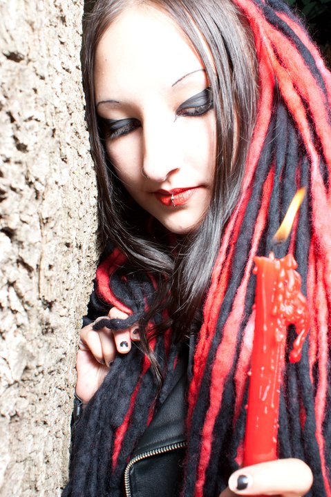 Female model photo shoot of Vicky Venomous in Greensborough Cemetery