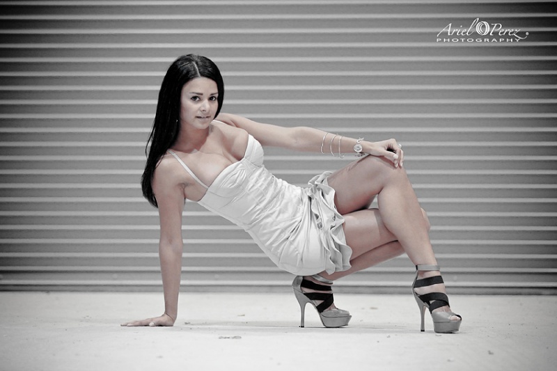 Female model photo shoot of J O A by ArielFoto