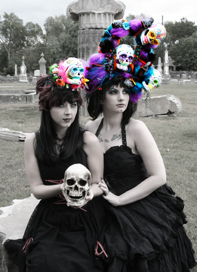 Female model photo shoot of scream queen nikki and Sweet Melissa Sue by Envy - Art, makeup by Aria Darling