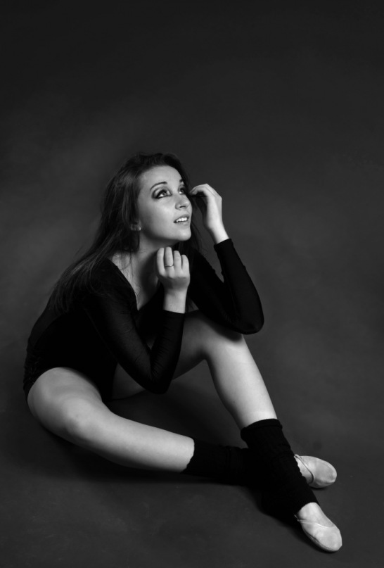 Female model photo shoot of Radomisha