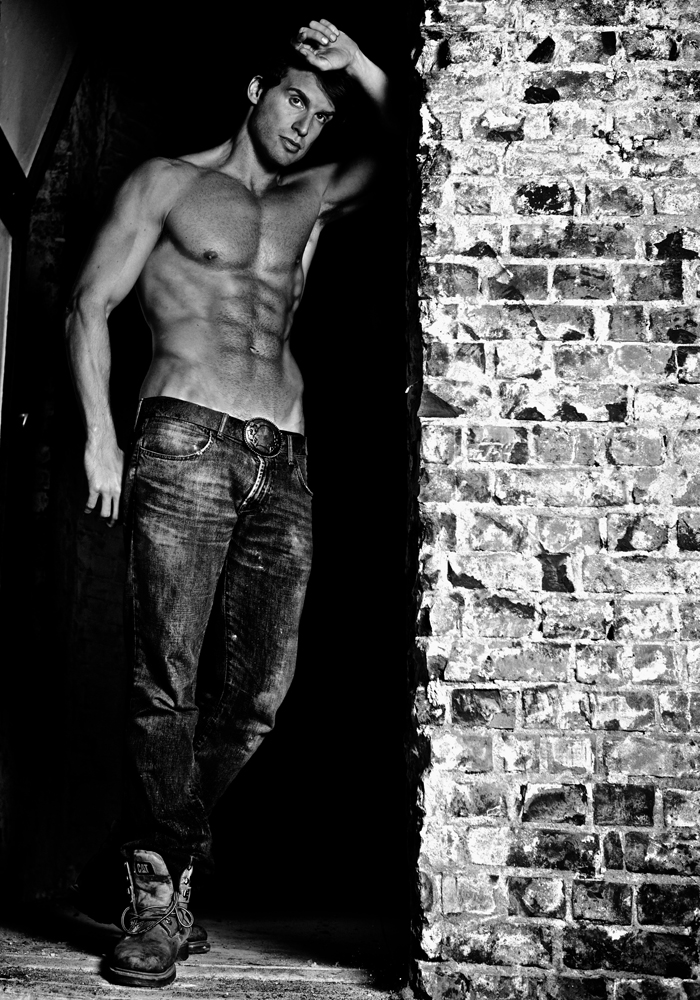 Male model photo shoot of Svenn B