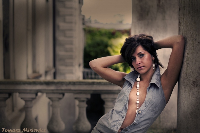 Female model photo shoot of Patrycja Cwienk by Tomasz Misiewicz in Emo