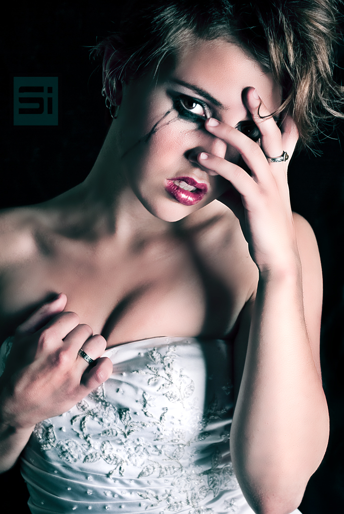 Female model photo shoot of Evelyn Shepard by styrene images