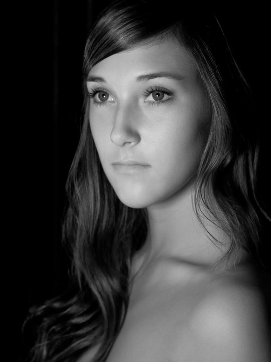 Female model photo shoot of Erin_Smith by MLRPhoto