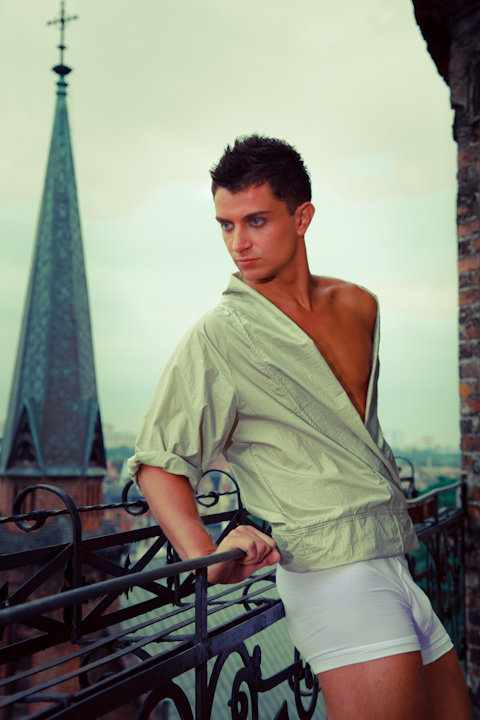 Male model photo shoot of Kevin Cognac