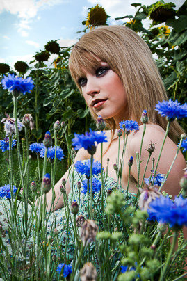 Female model photo shoot of Amy Monk