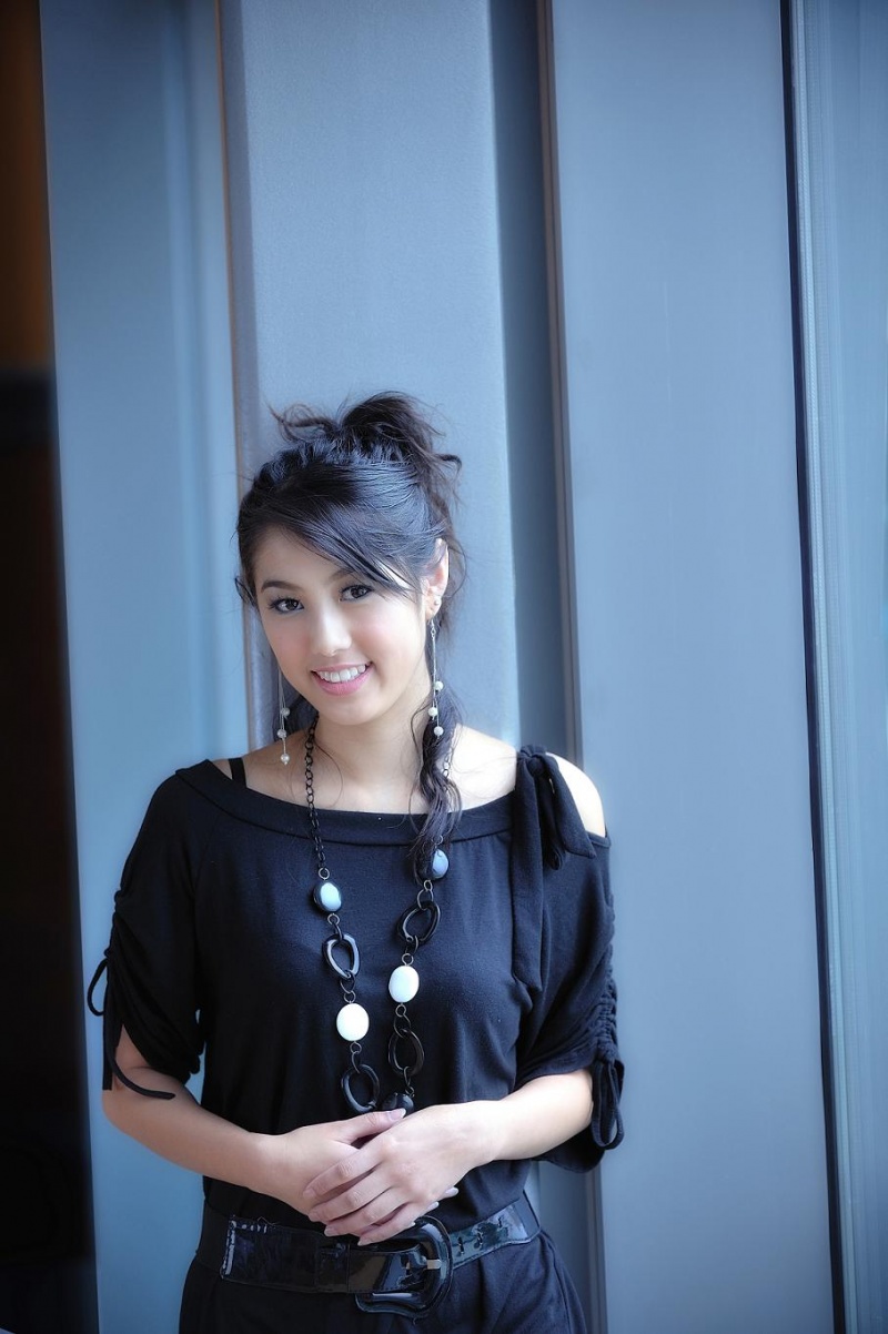Female model photo shoot of Lena Wang