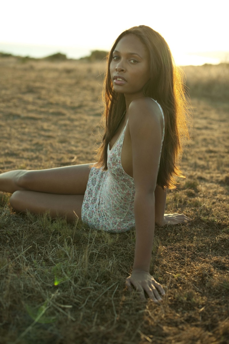 Female model photo shoot of Phoenix Skye