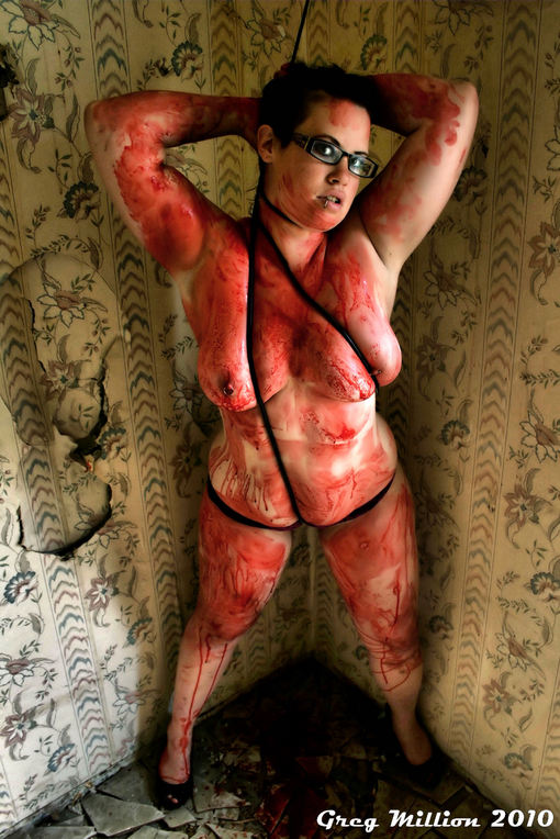 Female model photo shoot of spanky rox by miLLionphOtO