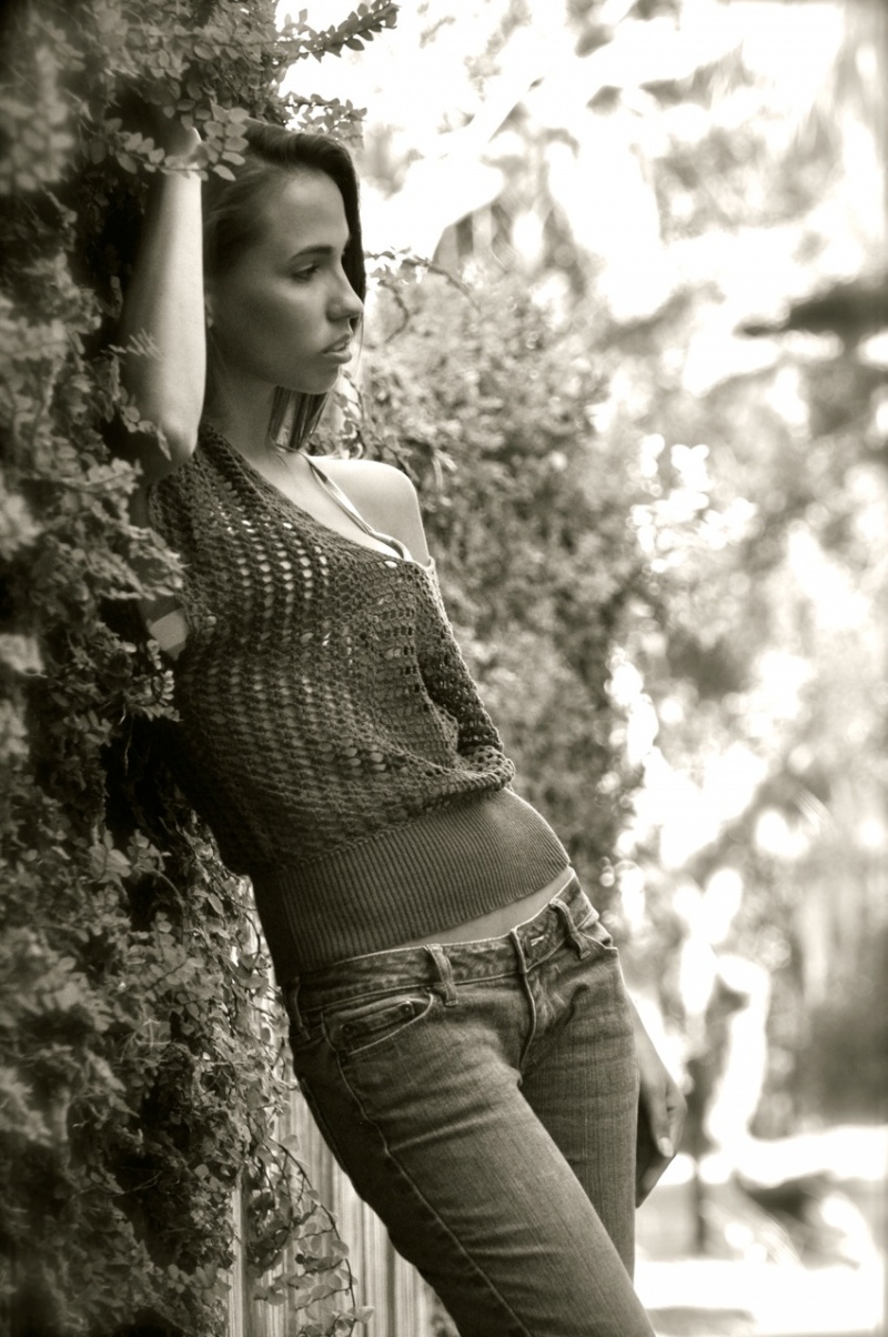 Female model photo shoot of Tori Di Federico