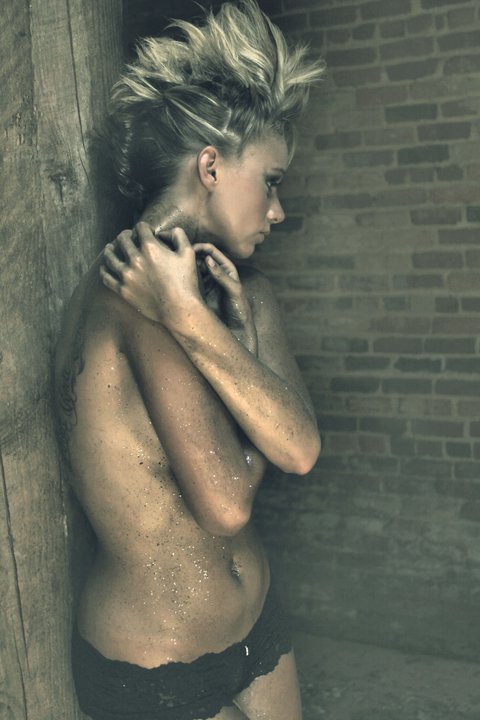 Female model photo shoot of AmandaMichelle91
