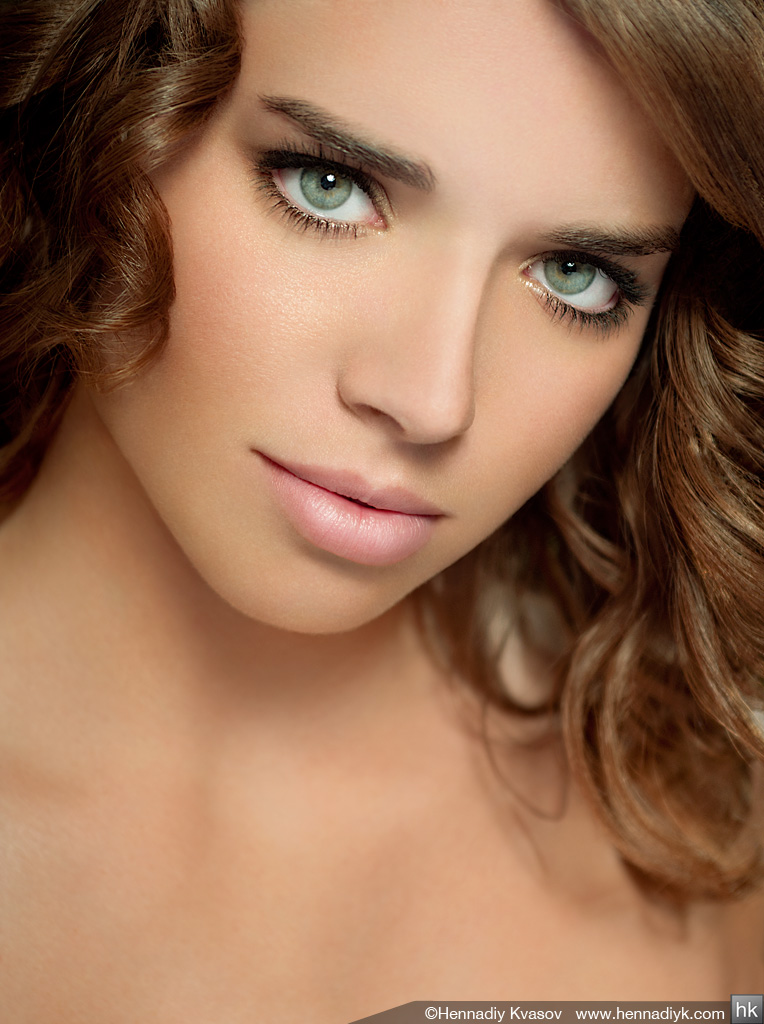 Female model photo shoot of Kaitlyn Fitz by TURKEY