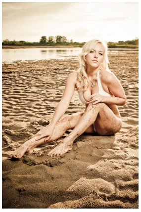 Female model photo shoot of Lisa Bissonnette in Saskatoon, Saskatchewan