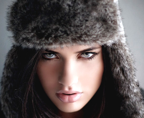 Female model photo shoot of Aga Lea Jaworska