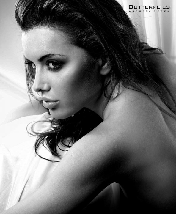 Female model photo shoot of Aga Lea Jaworska
