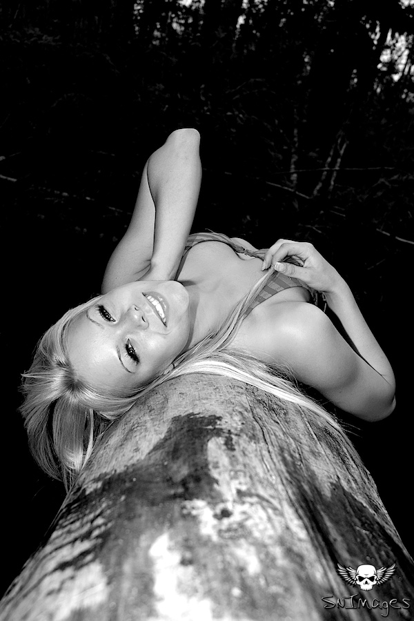 Female model photo shoot of MissMachuik by EdgeMatic Images