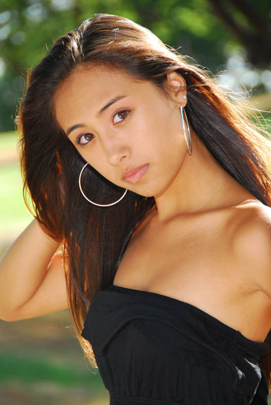 Female model photo shoot of Val Nguyen