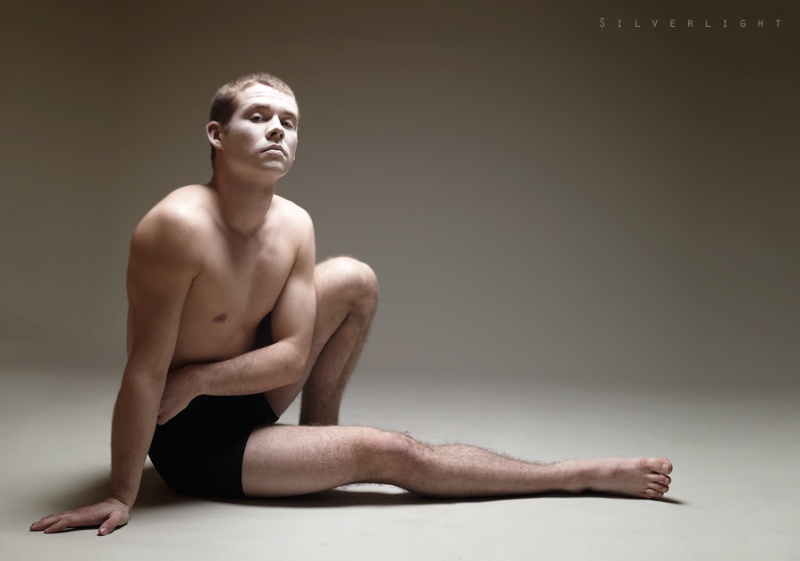 Male model photo shoot of Chris Linda