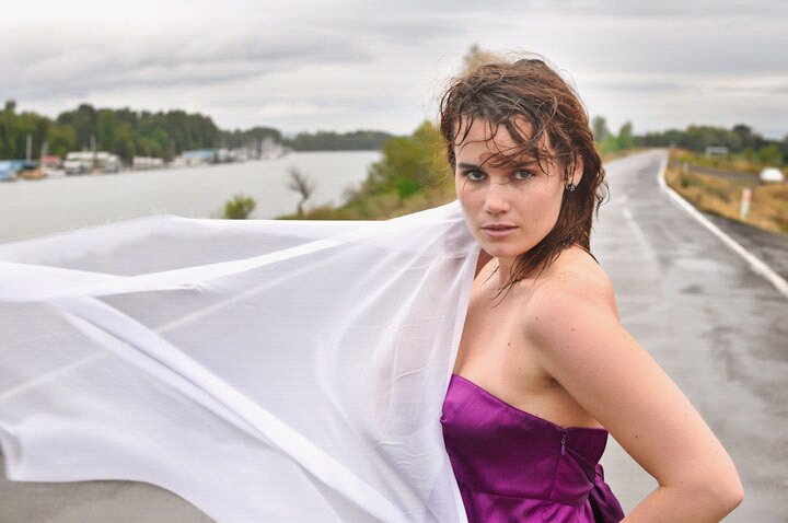 Female model photo shoot of Heather M Davis by Chris Cannady in Sauvie Island