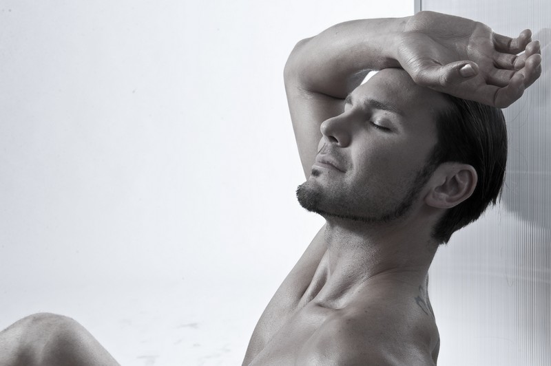 Male model photo shoot of Benjamin Jacob by Kevin HK