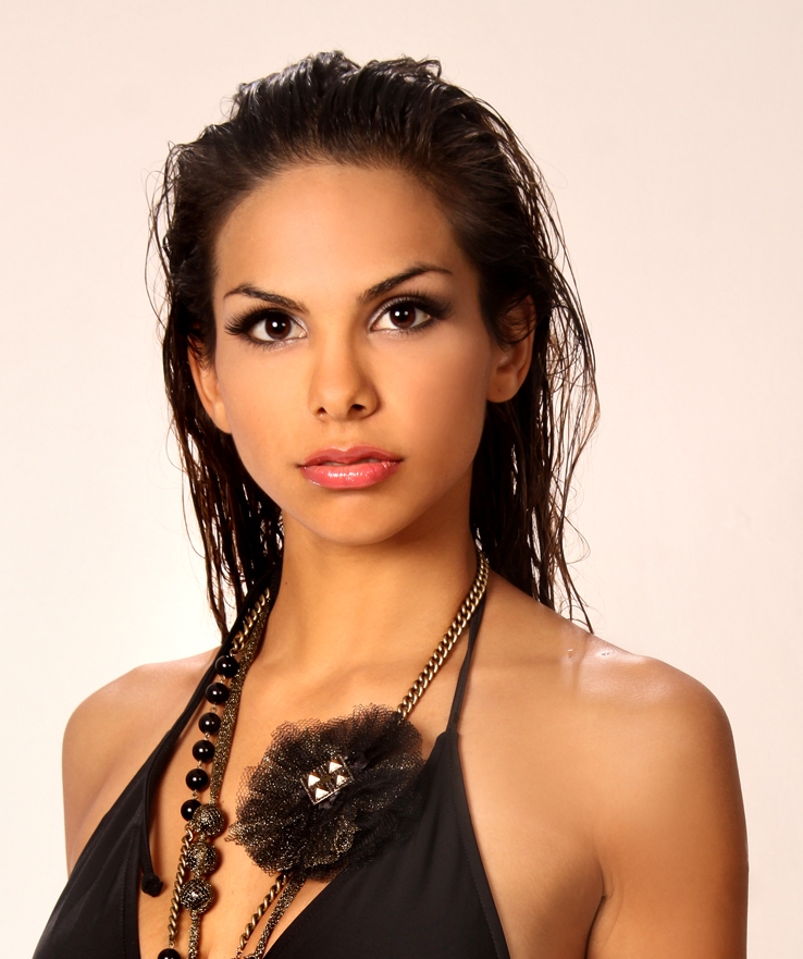 Female model photo shoot of Elyse Justine Reyes in naples, Fl