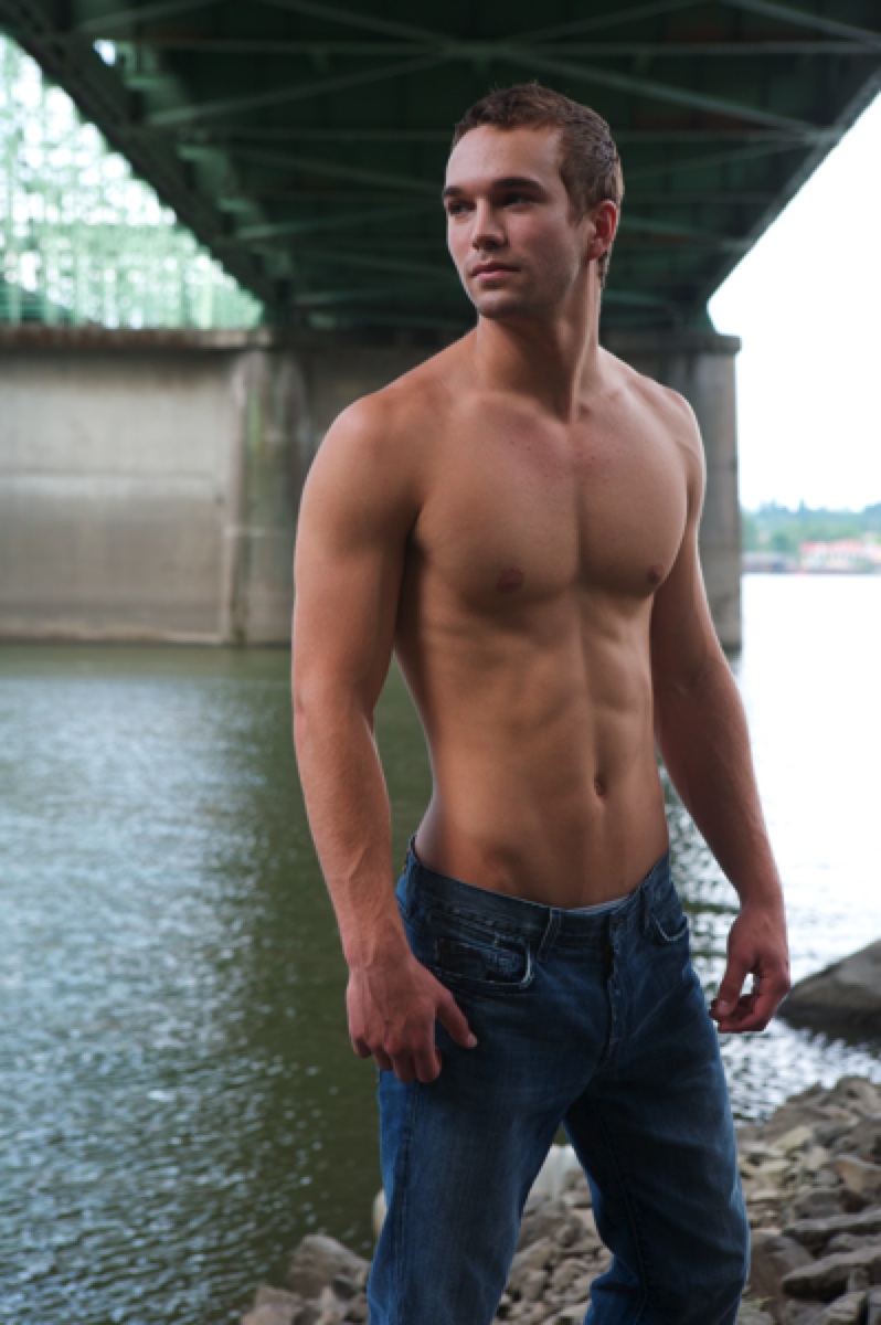 Male model photo shoot of Mattheos