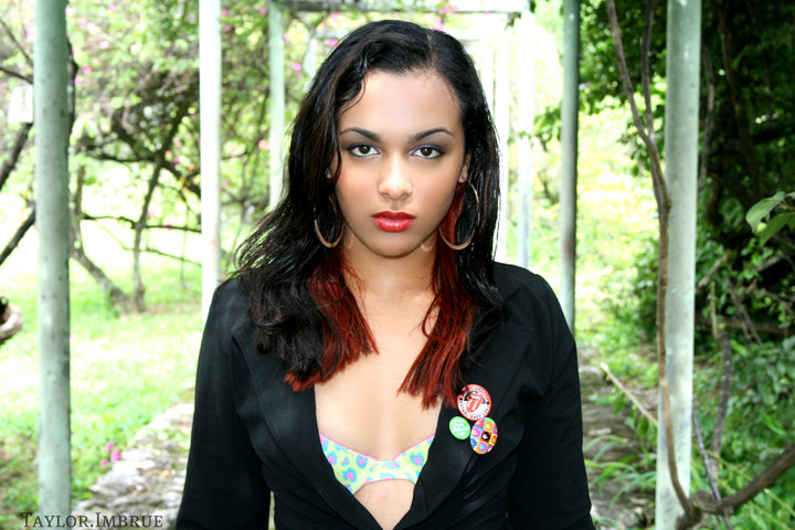 Female model photo shoot of Sabali in http://de-de.facebook.com/pages/TaylorImbrue-Photography/136716163037741