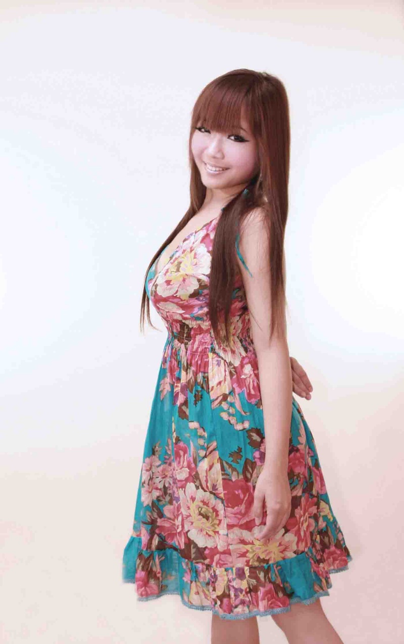 Female model photo shoot of Shi Xin
