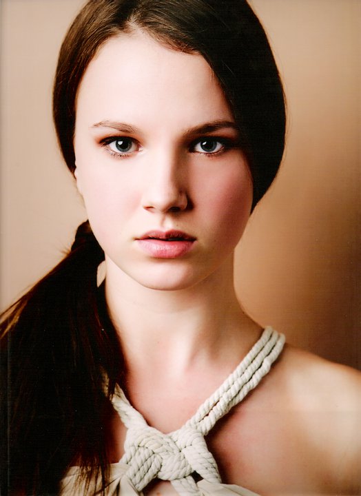 Female model photo shoot of Emma Coyle