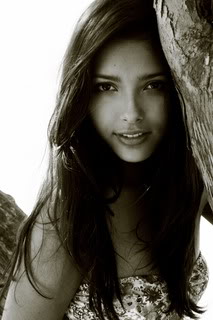Female model photo shoot of Cristina Lorentz 