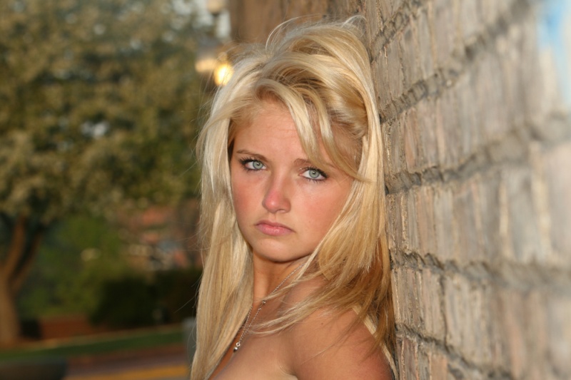 Female model photo shoot of Brianna Peterson